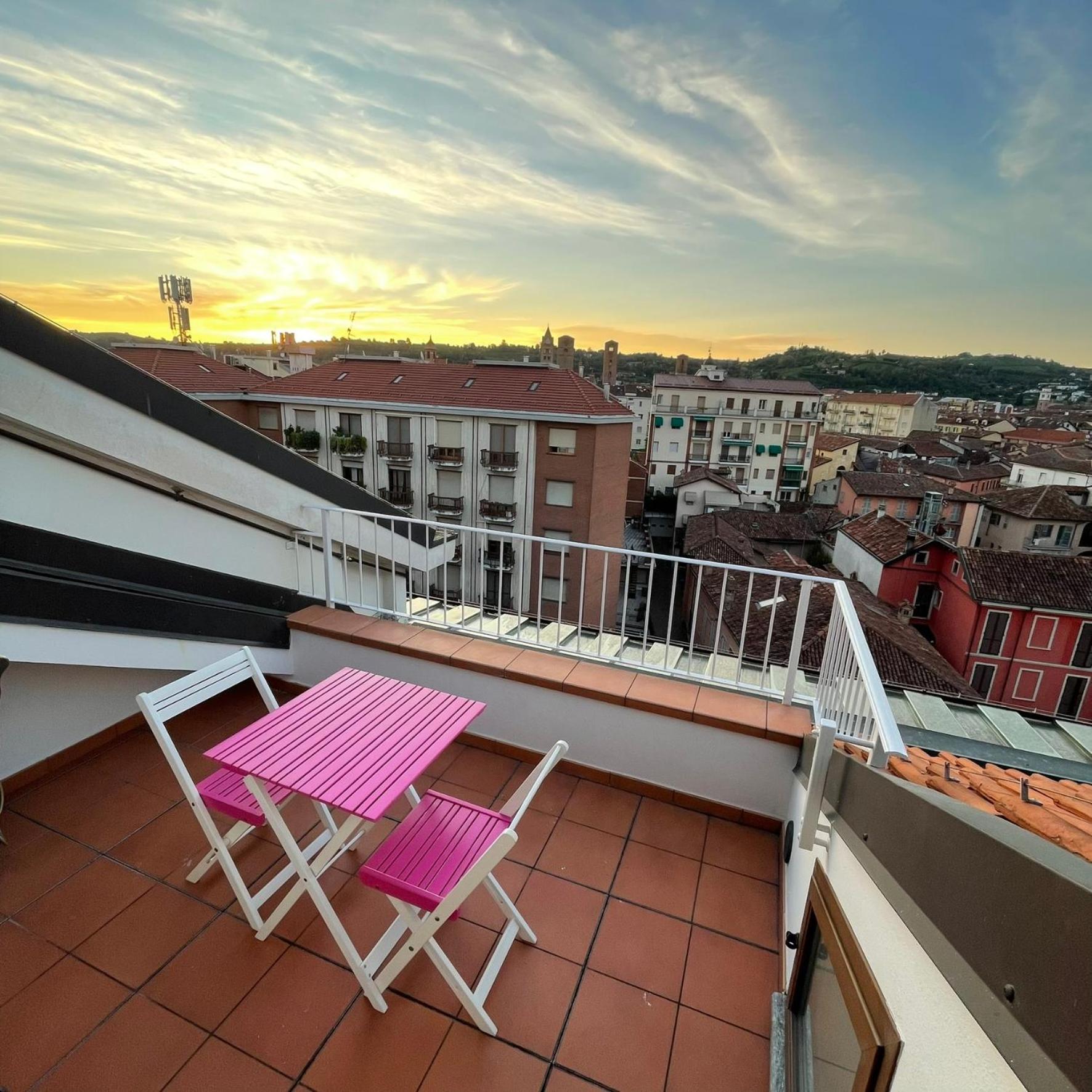 La Casetta Sui Tetti Apartment Alba (Piedmont)